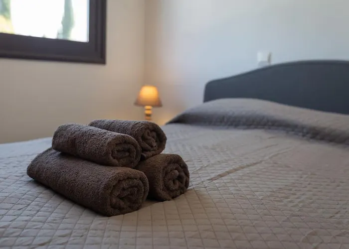 Townhouse Chamomile - 2br Coastal Retreat Near Coralia Prázdninový dům Pegeia