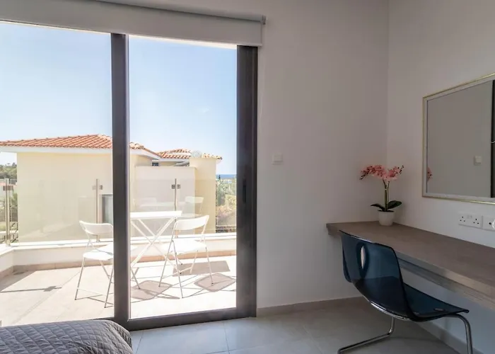 Townhouse Chamomile - 2br Coastal Retreat Near Coralia Prázdninový dům *