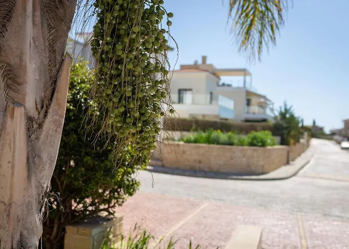 Townhouse Chamomile - 2br Coastal Retreat Near Coralia * Pegeia