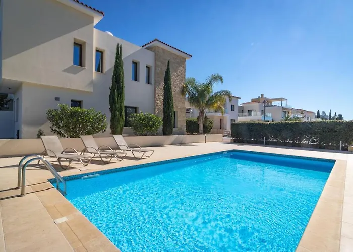 Townhouse Chamomile - 2br Coastal Retreat Near Coralia