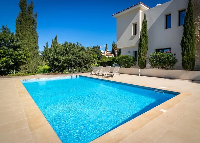 Townhouse Chamomile - 2br Coastal Retreat Near Coralia Pegeia