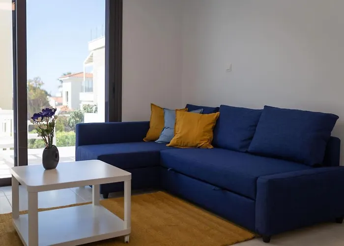 Townhouse Chamomile - 2br Coastal Retreat Near Coralia *