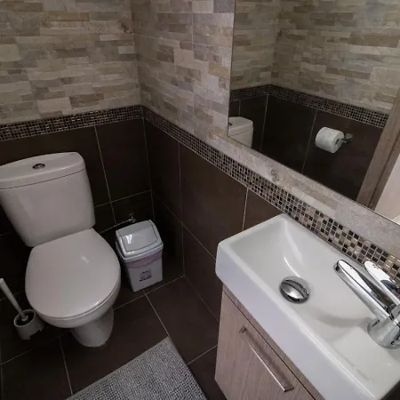 Holiday home Two Bedroom Townhouse Chamomile *