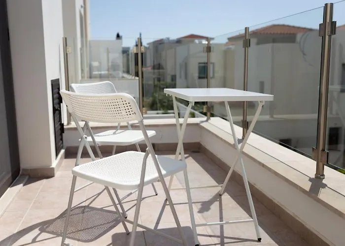Townhouse Chamomile - 2br Coastal Retreat Near Coralia