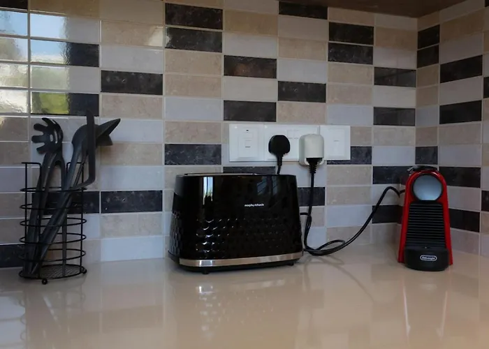 Townhouse Chamomile - 2br Coastal Retreat Near Coralia Casa vacanze Peyia